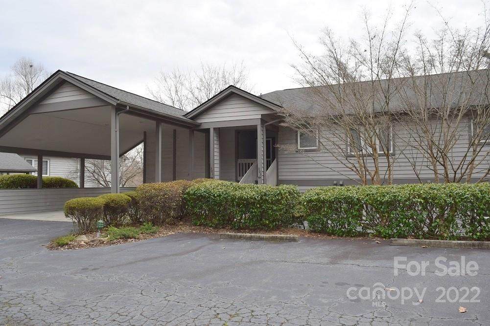 301 Golfside Drive - Photo 1