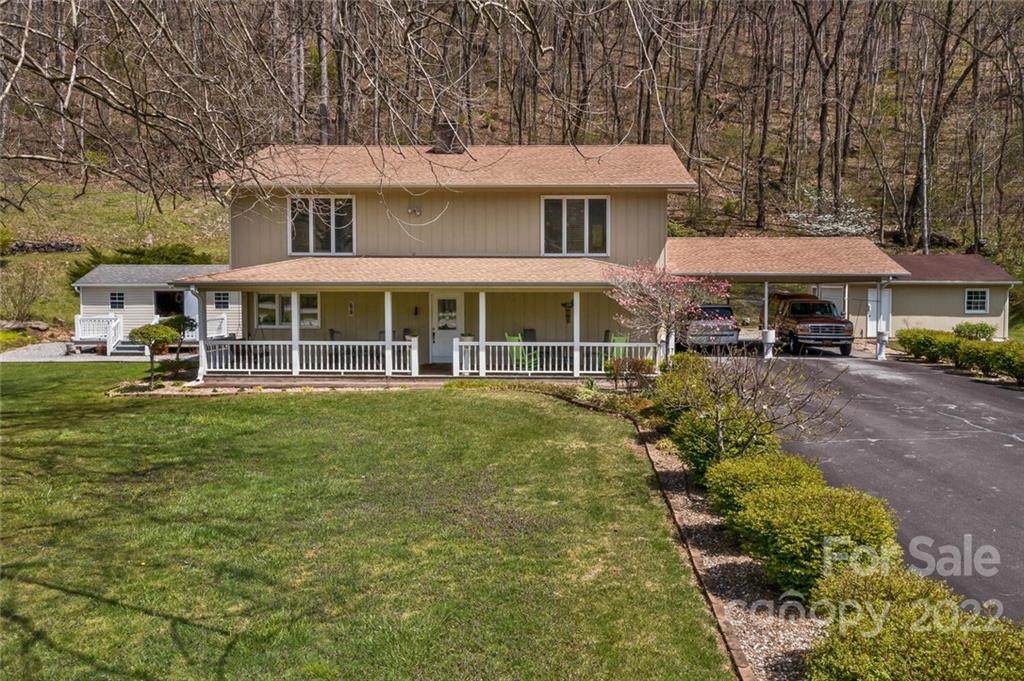 702 Jonathan Creek Road - Photo 1