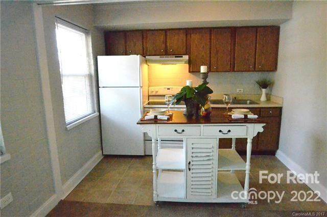 1621 Fulton Avenue - Photo 1
