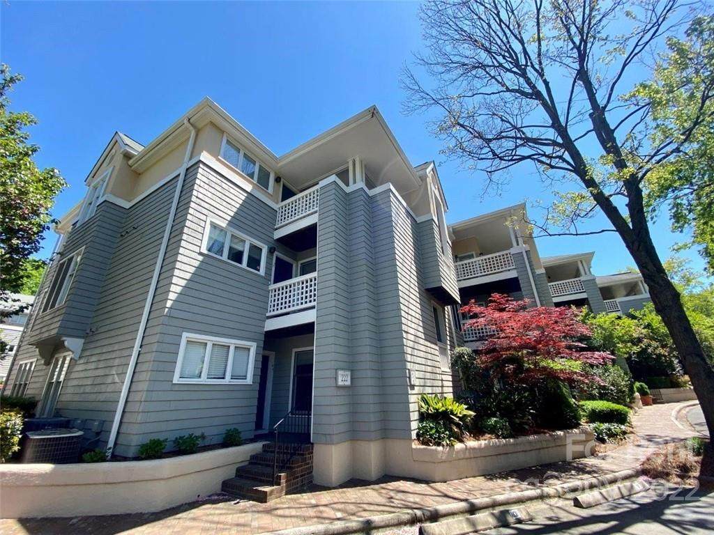 222 Queens Road - Photo 1