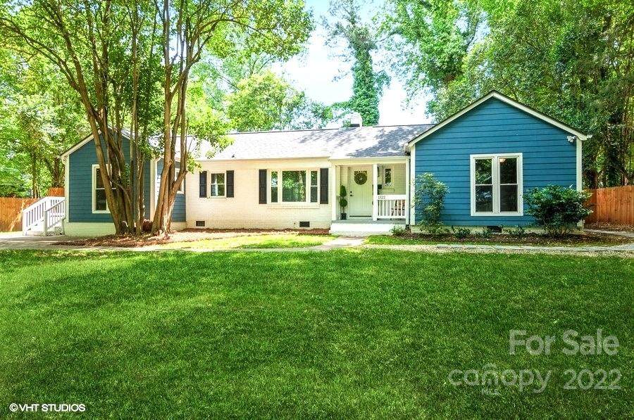 1522 Medford Drive - Photo 1
