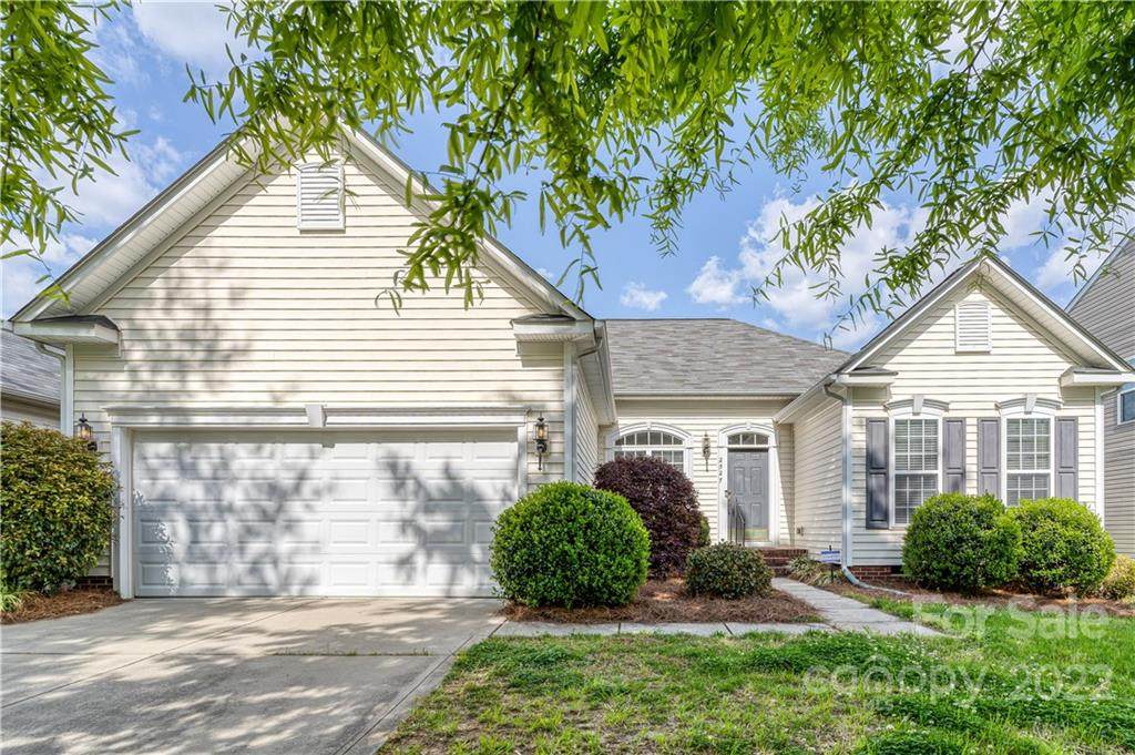 2527 Bethesda Oaks Drive - Photo 1