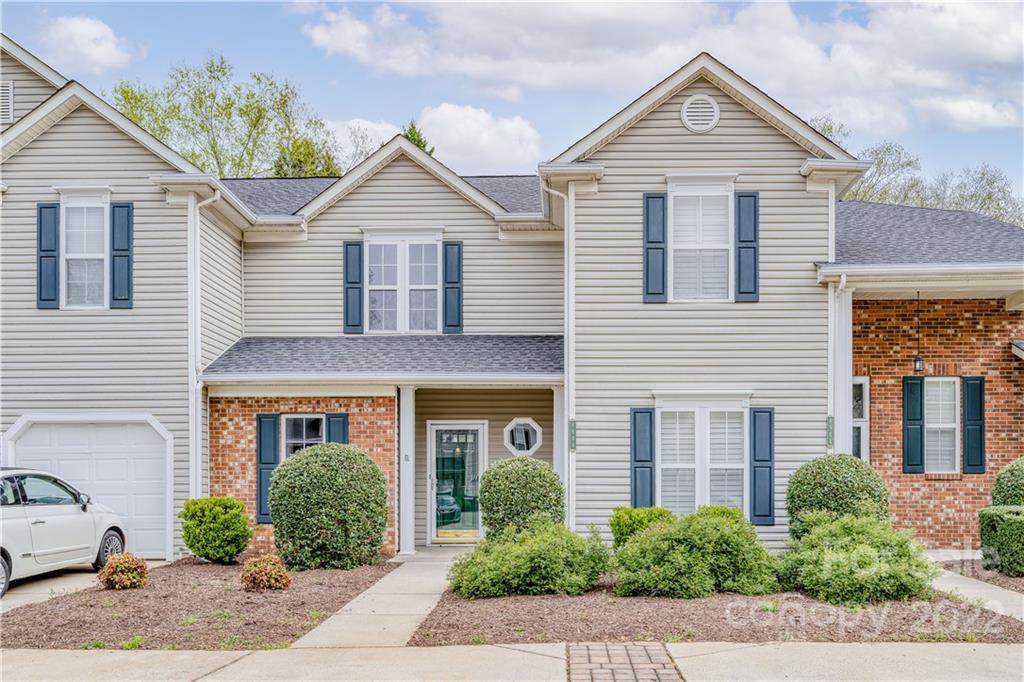8948 Cinnabay Drive - Photo 1