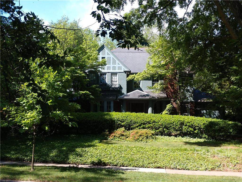 1024 Queens Road - Photo 1