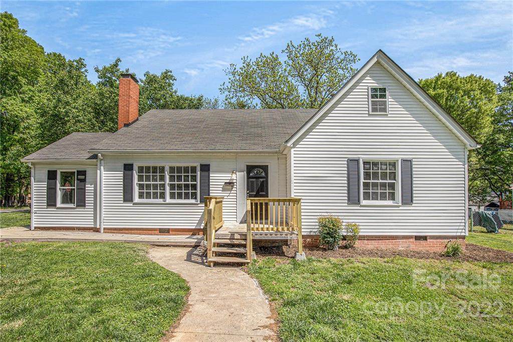 601 Worley Street - Photo 1