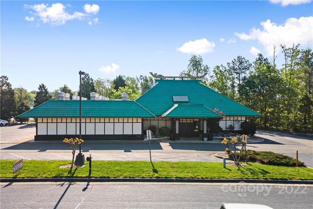20465 Chartwell Center Drive - Photo 1