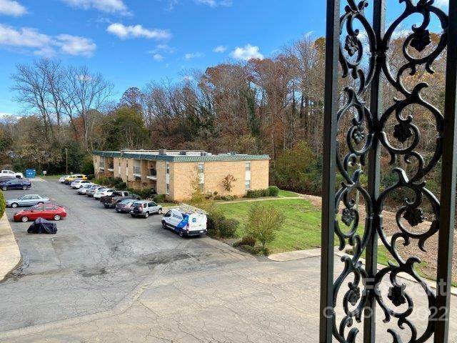 4747 Hedgemore Drive - Photo 1