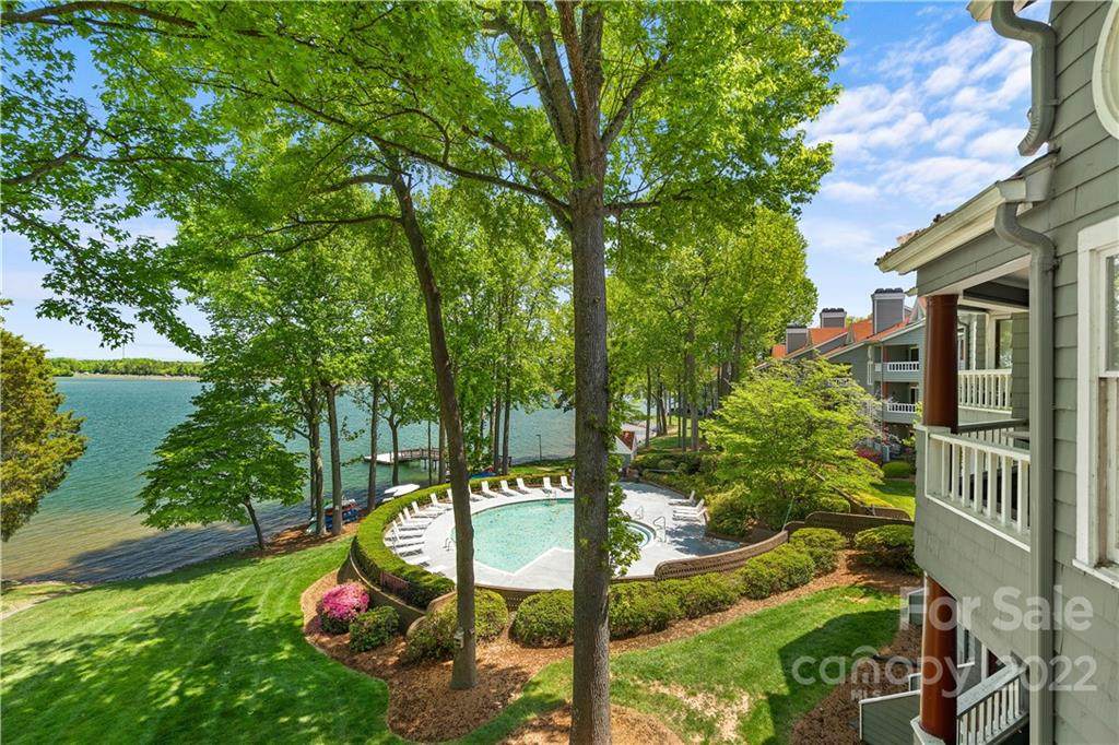 309 Northwest Drive - Photo 1