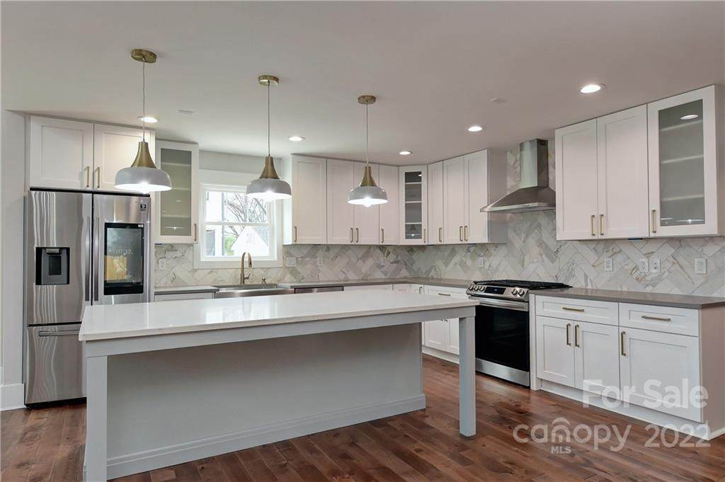 1134 Woodside Avenue - Photo 1