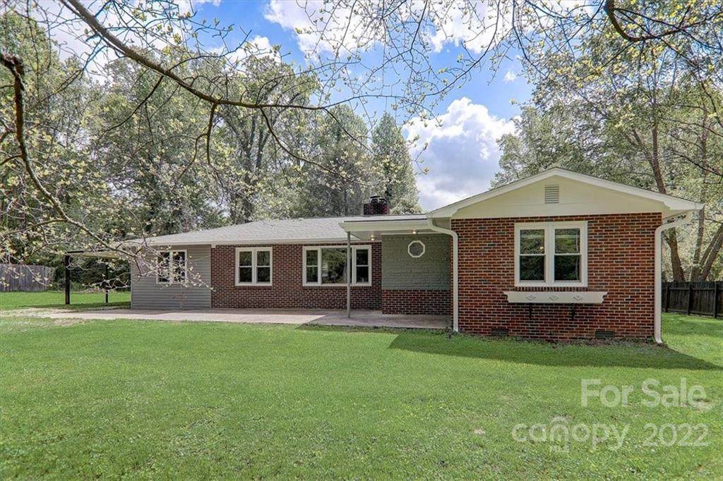 216 Millard J Drive - Photo 1