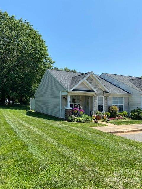 1505 Tiana Way - Photo 1