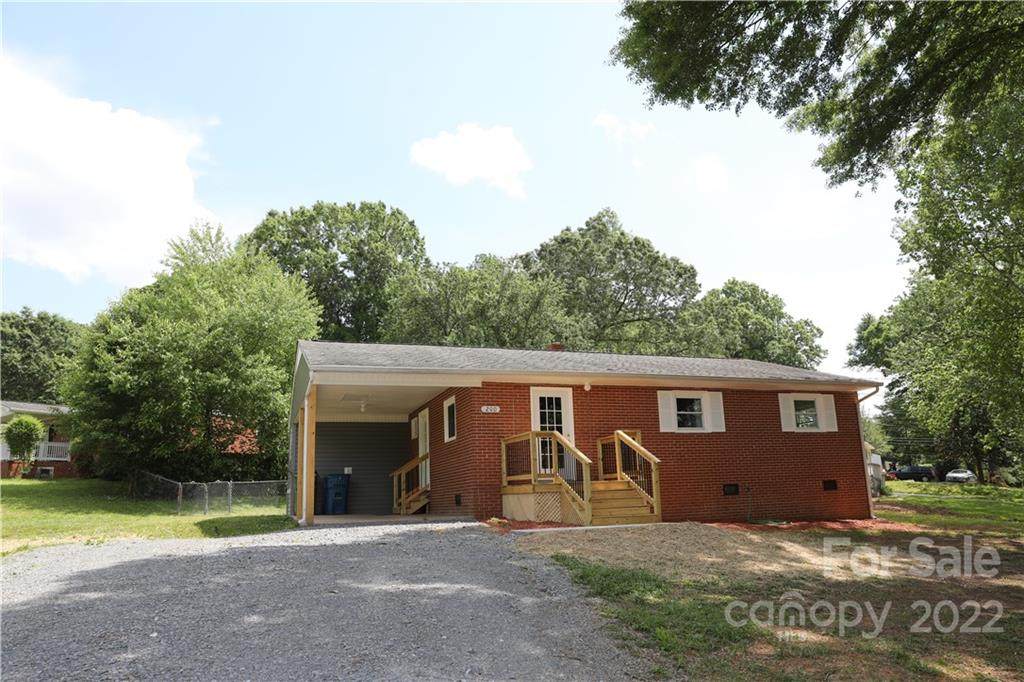 200 Brookwood Road - Photo 1