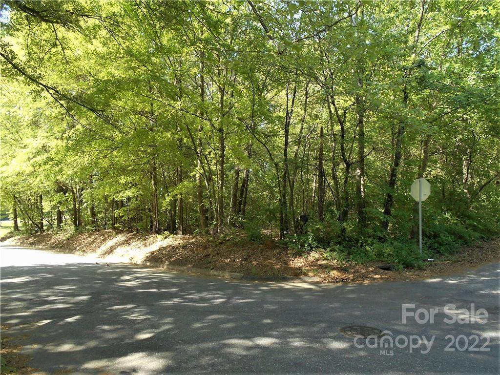 000 15th Avenue - Photo 1