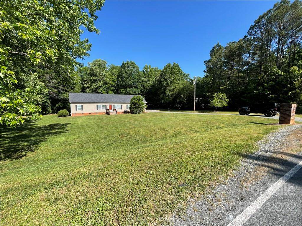 6124 Pleasant Grove Road - Photo 1