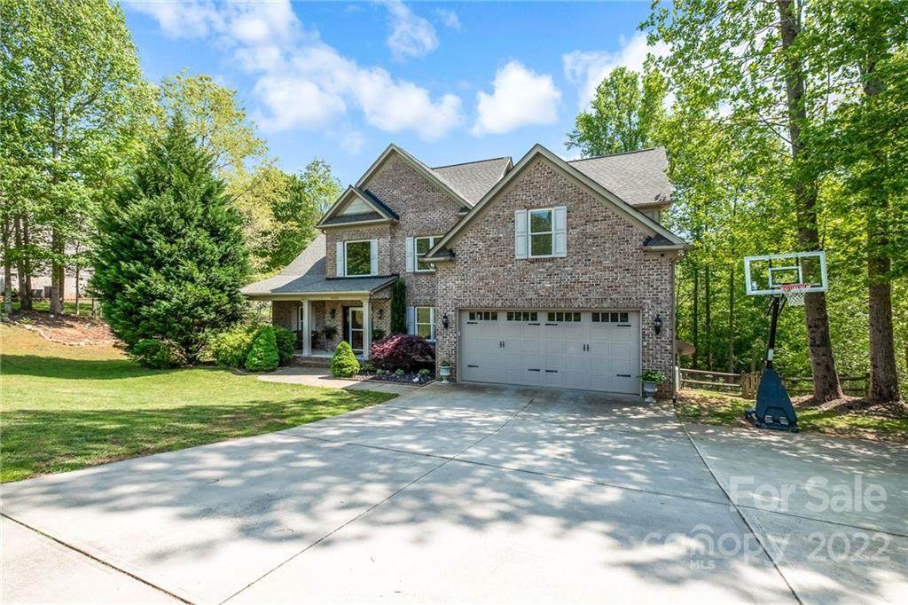 6688 Maple Spring Court - Photo 1
