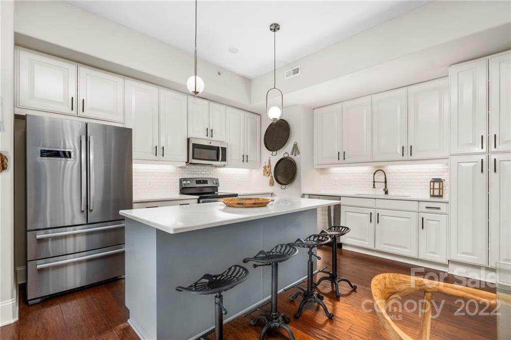4625 Piedmont Row Drive - Photo 1