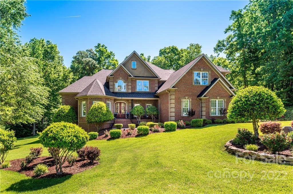 1047 Rolling Park Lane - Photo 1