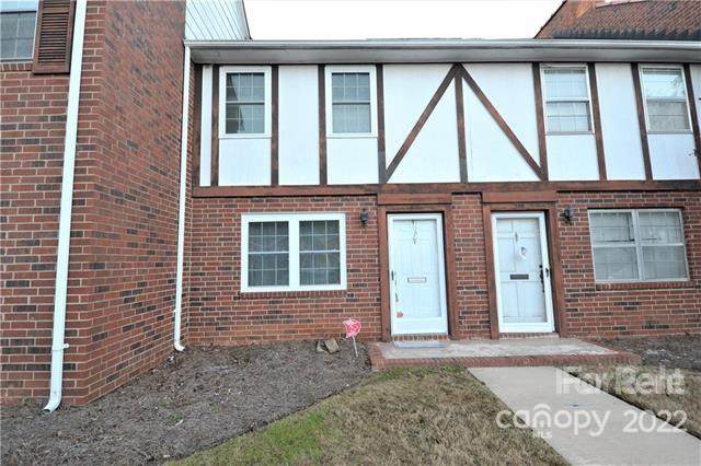 1300 Larchmont Place - Photo 1
