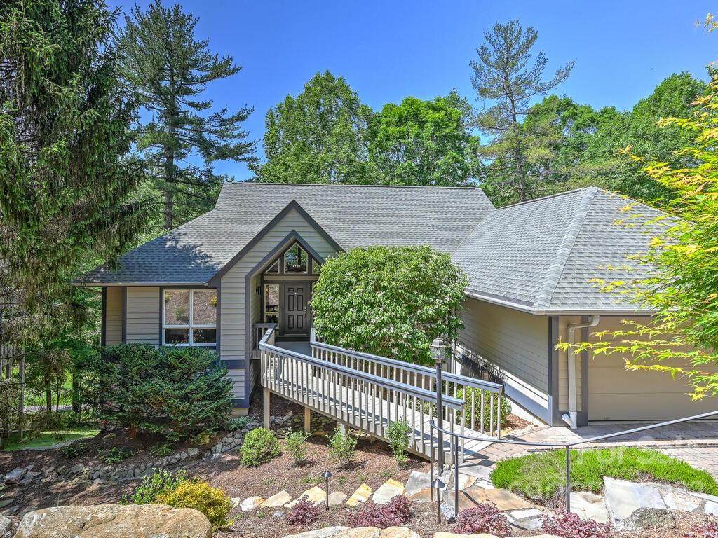 207 Fern Creek Drive - Photo 1