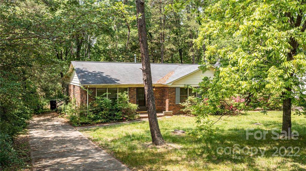 720 Eastway Street - Photo 1
