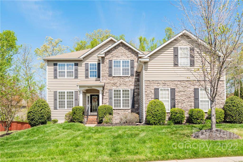 10008 King George Lane - Photo 1