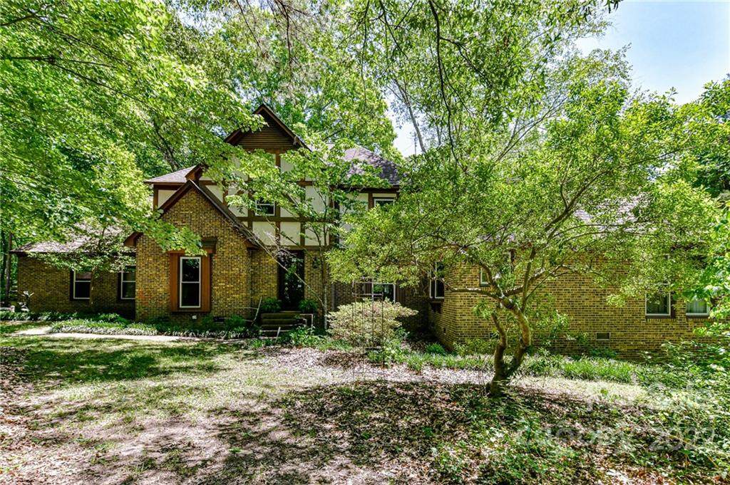 517 Raintree Drive - Photo 1