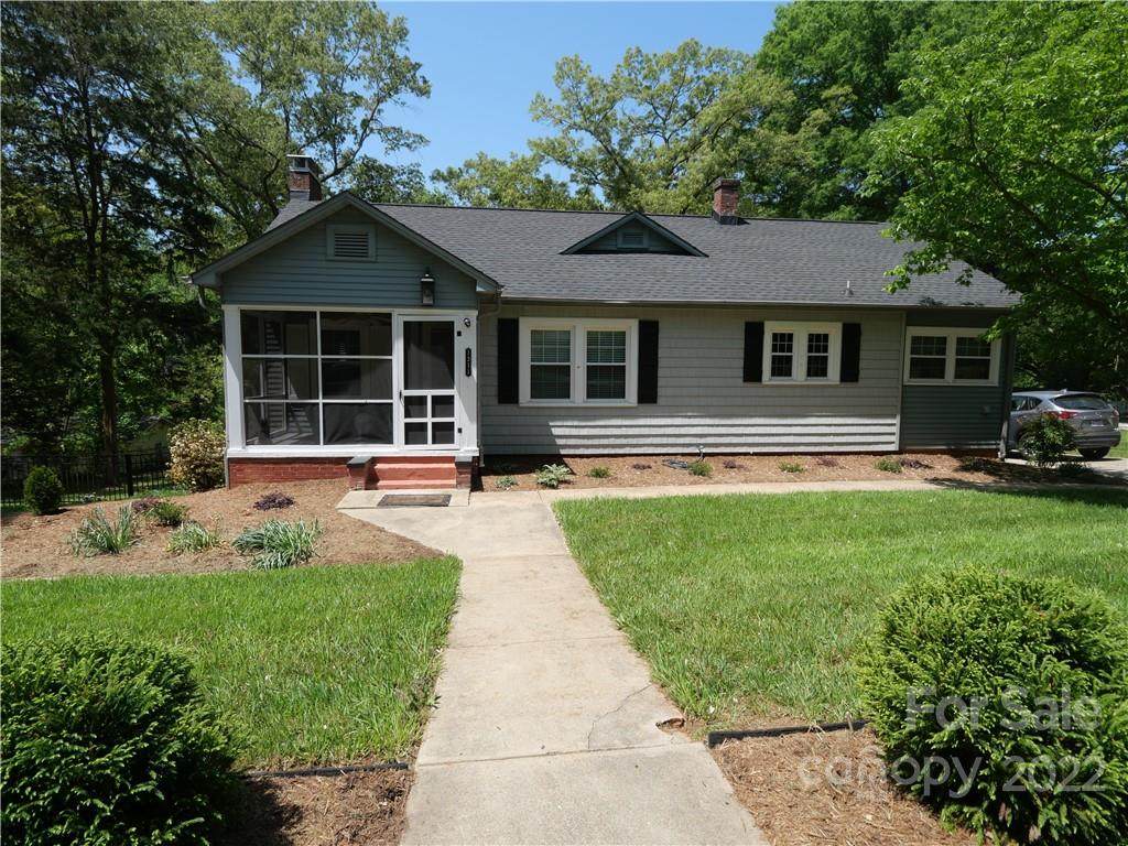 1311 8th Street - Photo 1