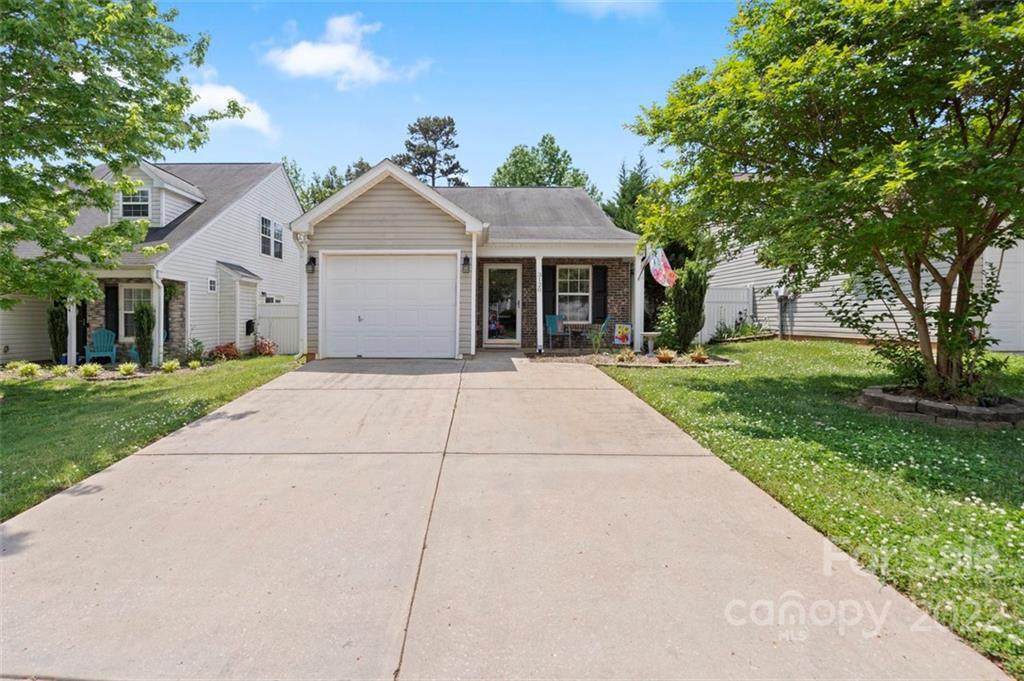 3120 Teton Drive - Photo 1