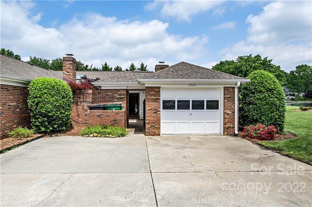 2529 Quail Lake Drive - Photo 1