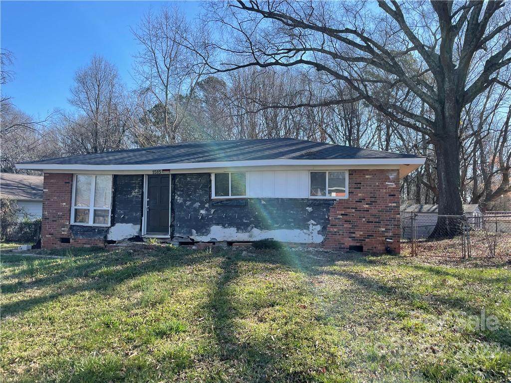 1515 Westdale Drive - Photo 1