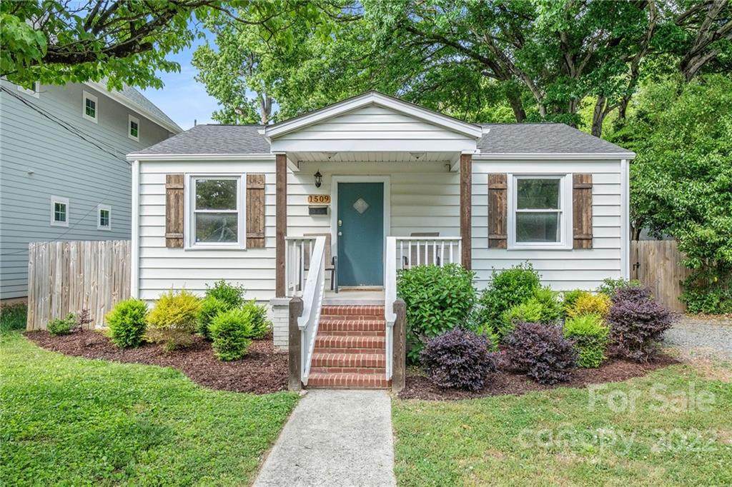 1509 Downs Avenue - Photo 1