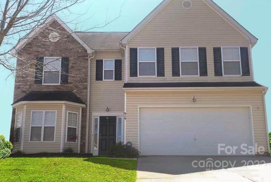 910 Coach House Court - Photo 1