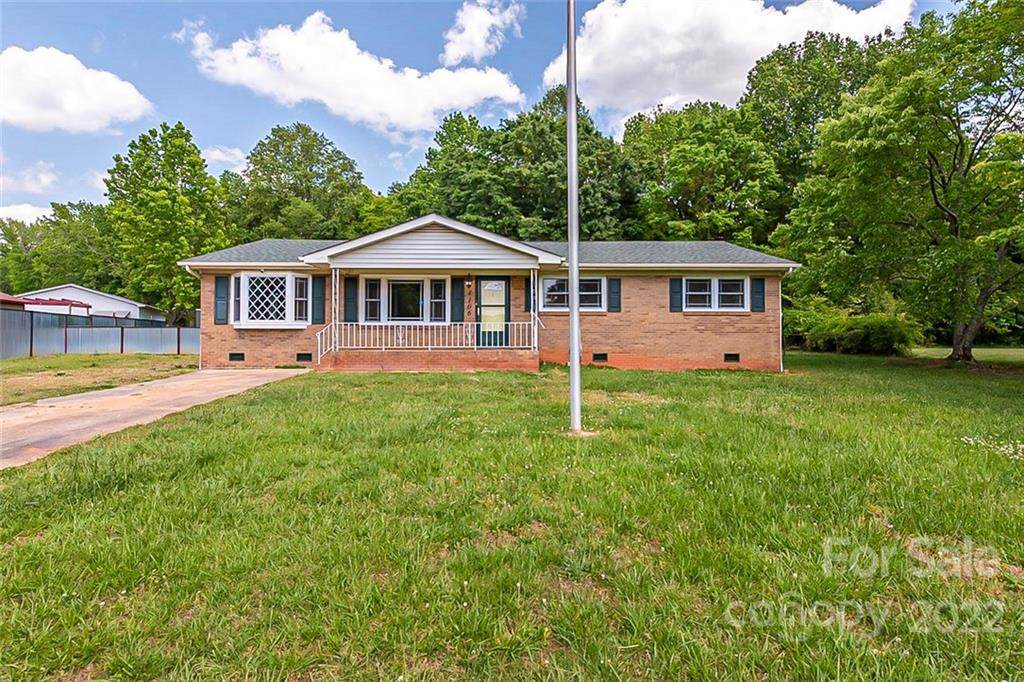 4106 Greenhaven Lane - Photo 1