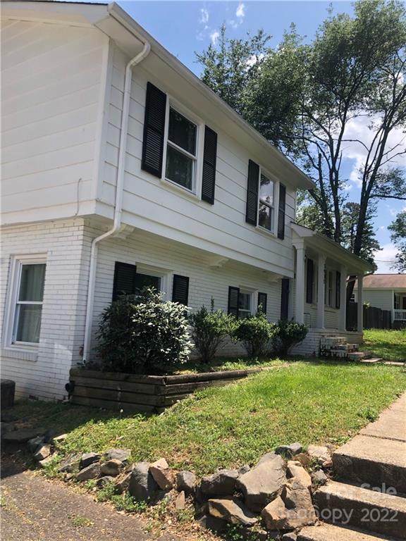 1915 Weststone Drive - Photo 1