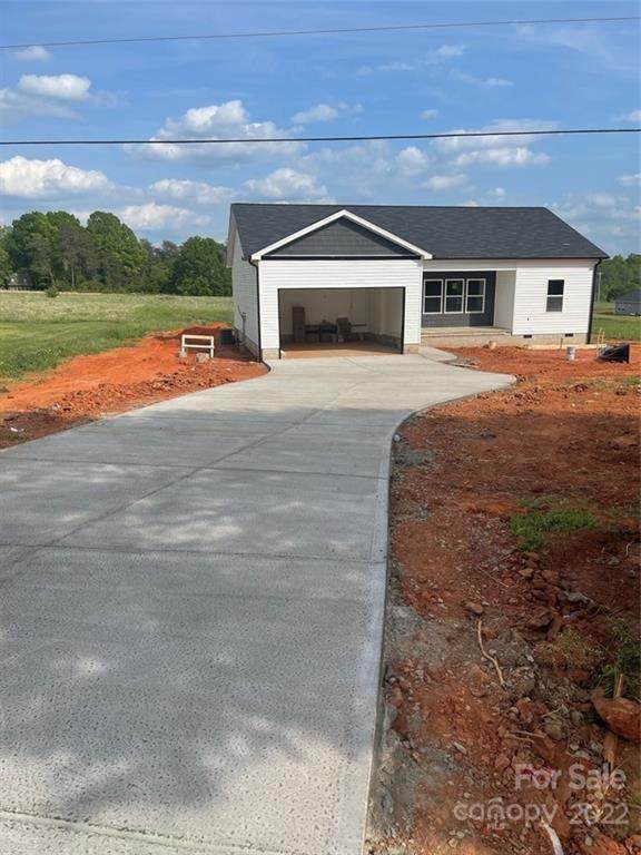 3864 Summerow Road - Photo 1