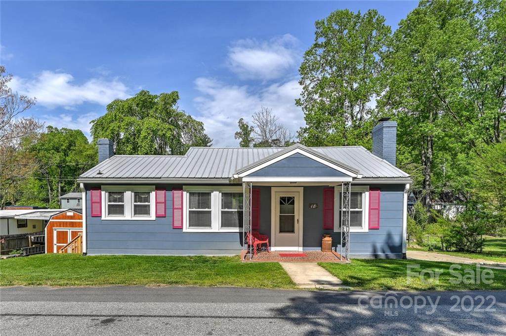 18 Wellington Drive - Photo 1