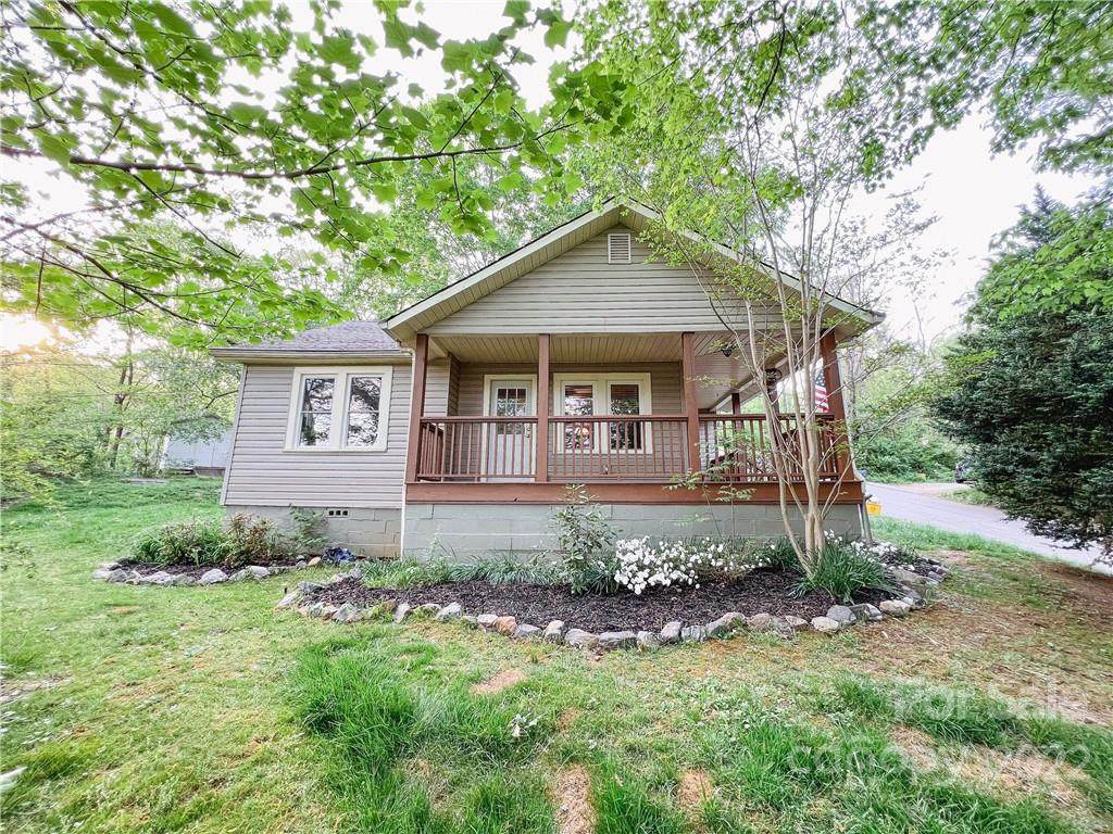 24 Vine Street - Photo 1