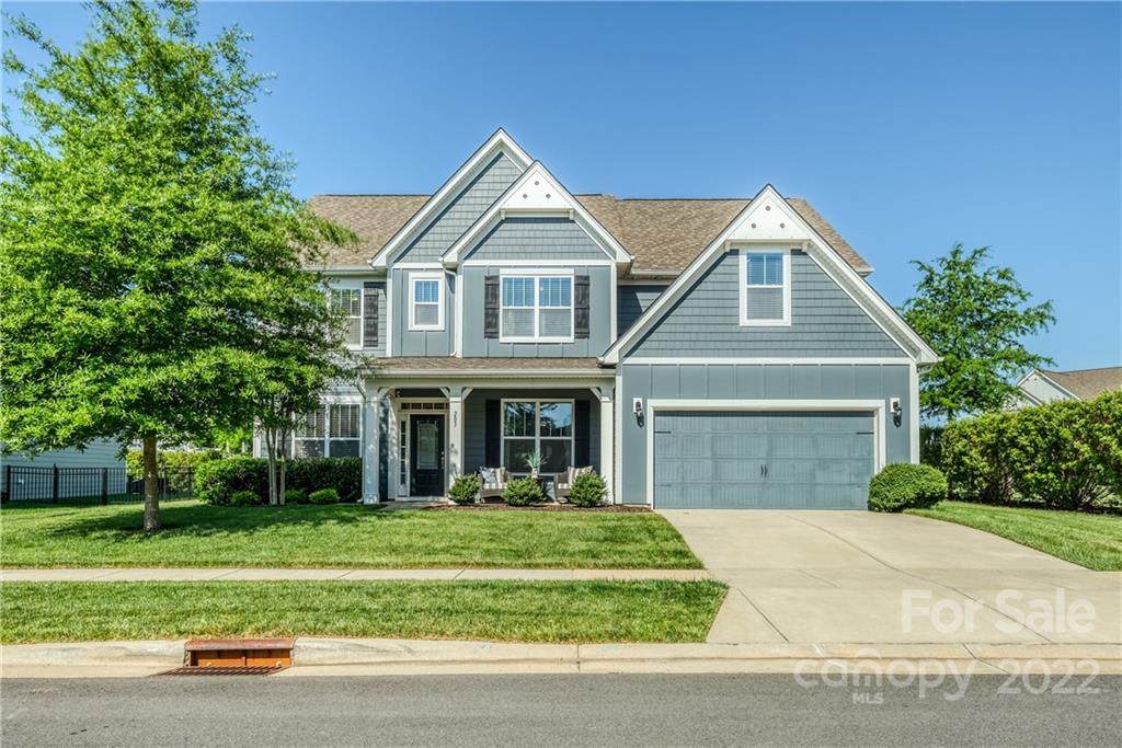 203 Canoe Pole Lane - Photo 1