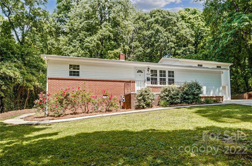 219 Faires Avenue - Photo 1