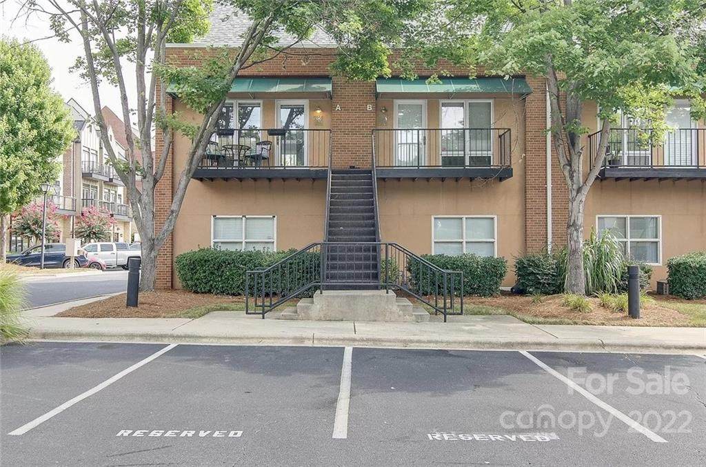 452 Main Street - Photo 1