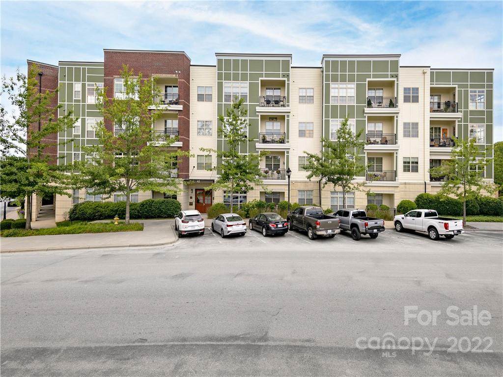 42 Schenck Parkway - Photo 1