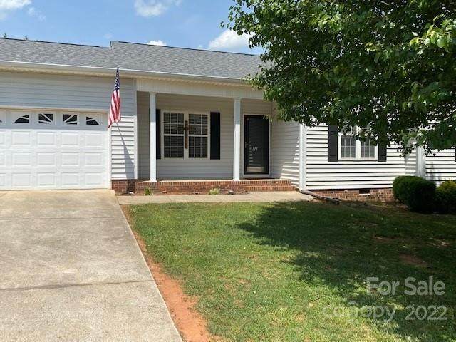 111 Cross Creek Drive - Photo 1