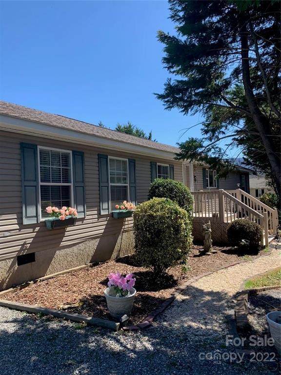 16 Edith Lane - Photo 1