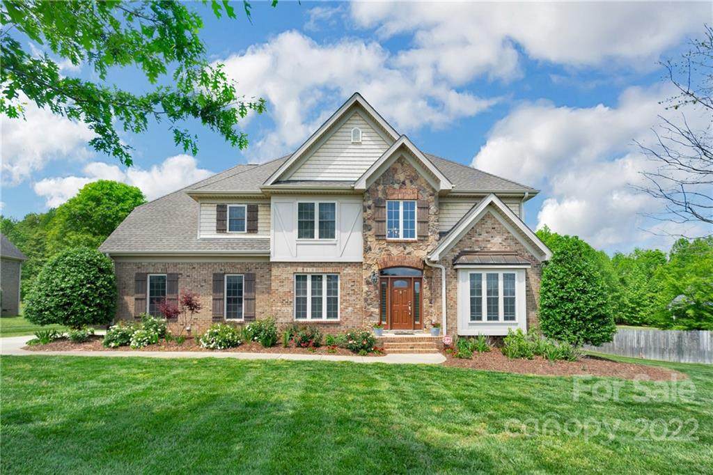 2814 Harrington Place - Photo 1