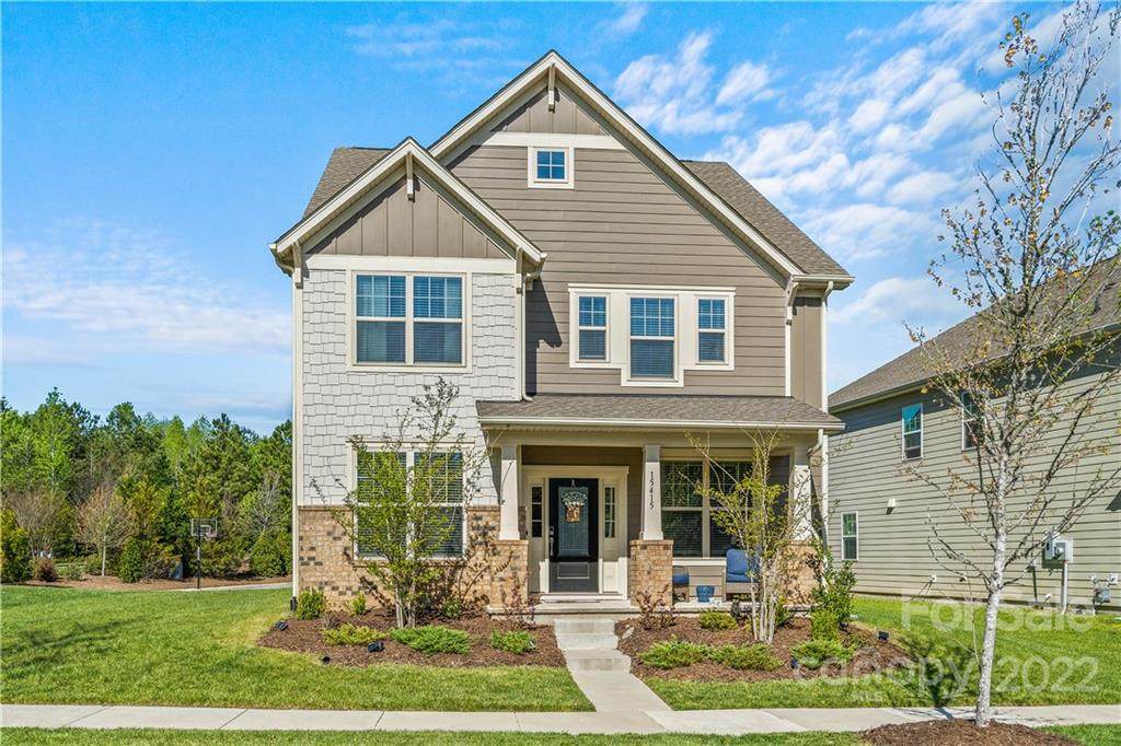 15415 Davidson East Drive - Photo 1