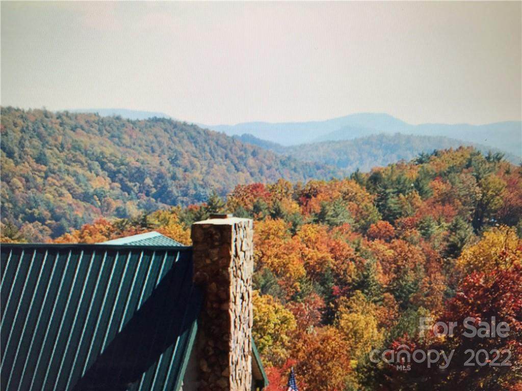 2453 Deer Run - Photo 1