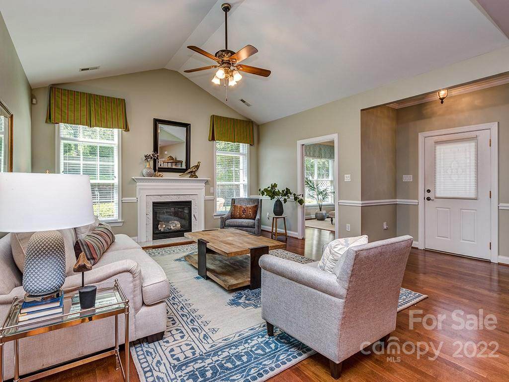 3217 Abbey Walk Lane - Photo 1