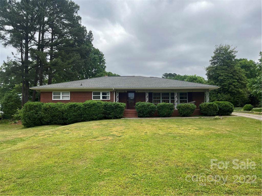 1005 Zion Street - Photo 1
