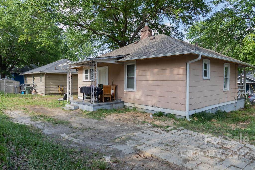 111 Dix Street - Photo 1