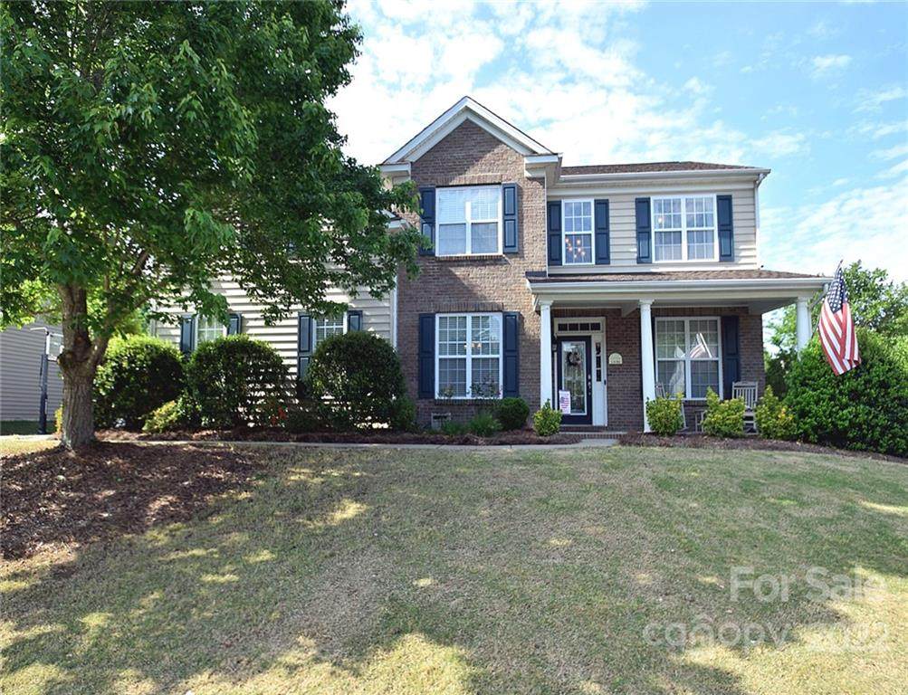 802 Springwood Drive - Photo 1